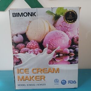 Ice Cream Maker - White and Pink